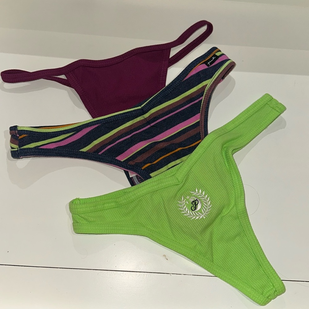 Lot of 3 VS PINK thongs size small NWT